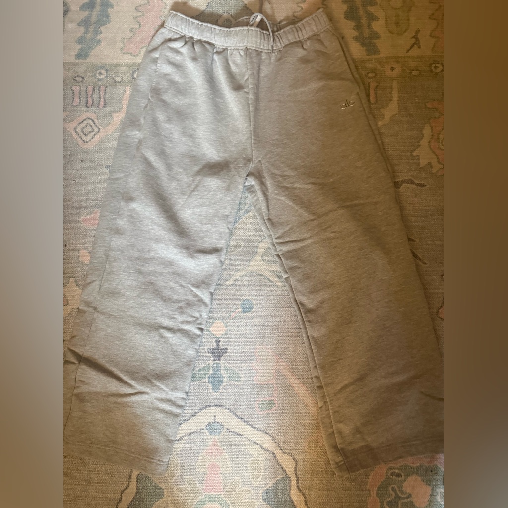 Alo Yoga Accolade Straight Leg Sweatpant- Grey Xl